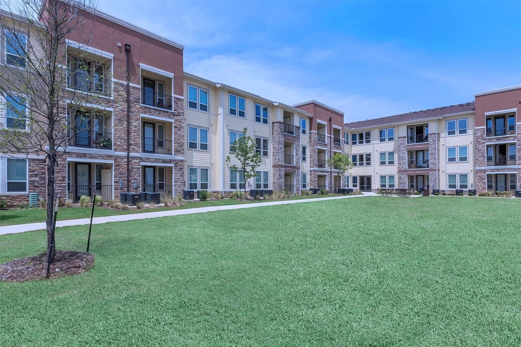 2401 Golden Heights Road - Photo 0
