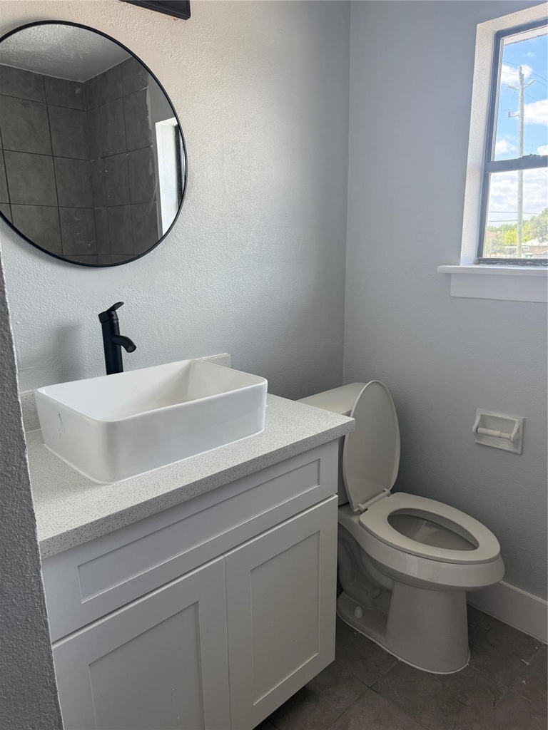 1125 Ann Street - Photo 5