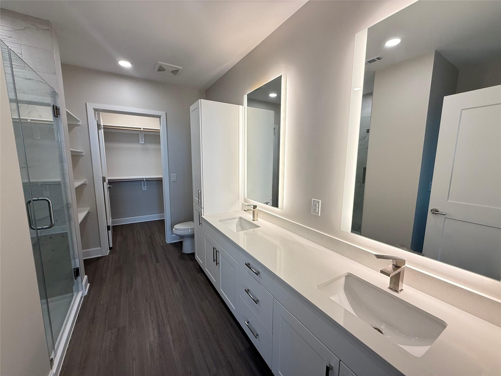 716 Waugh Drive - Photo 6