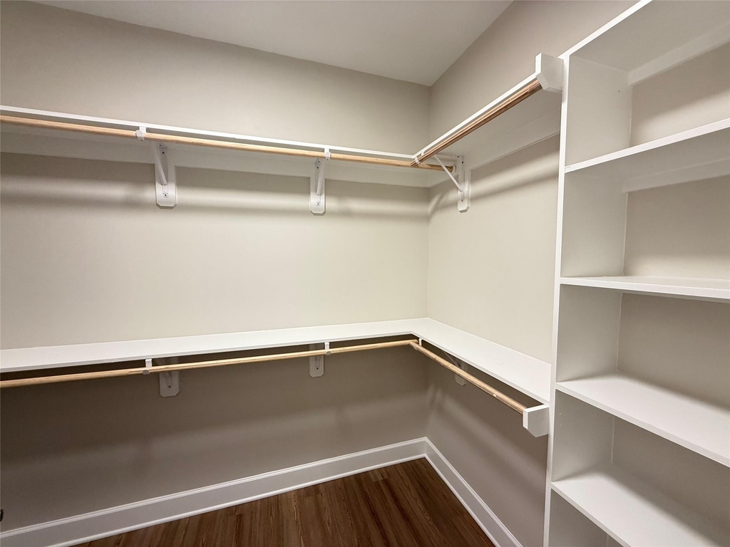 716 Waugh Drive - Photo 5