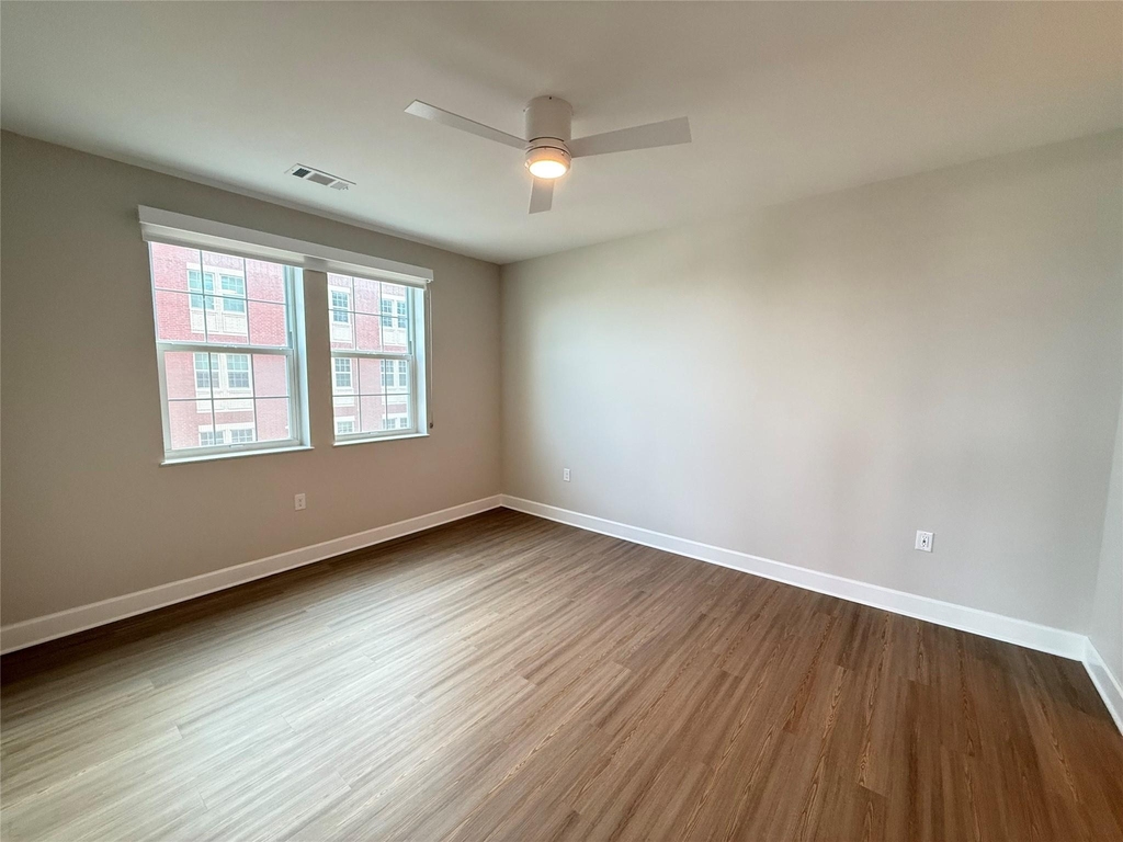 716 Waugh Drive - Photo 3