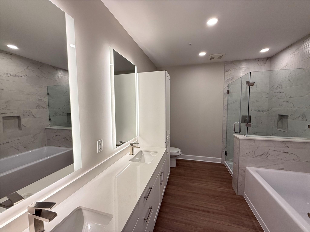 716 Waugh Drive - Photo 4