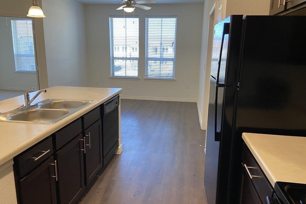 314 Castle Drive - Photo 1
