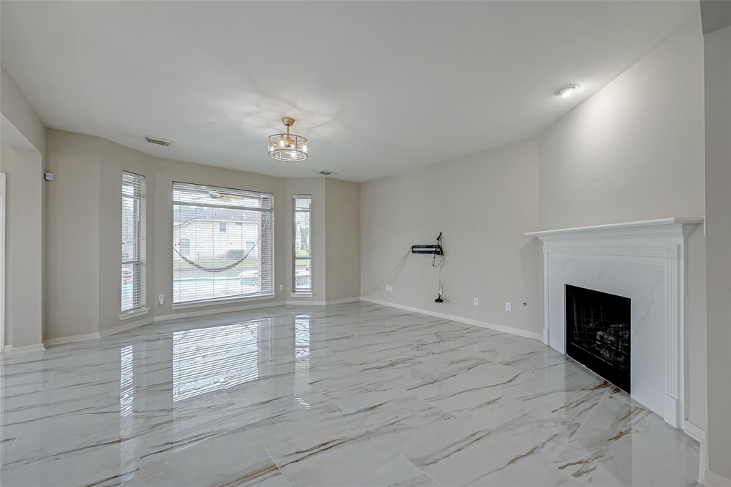 11954 Galentine Point - Photo 10
