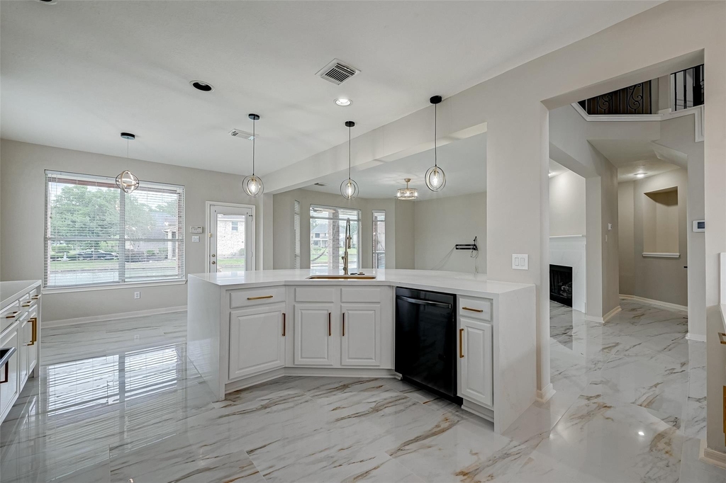 11954 Galentine Point - Photo 13