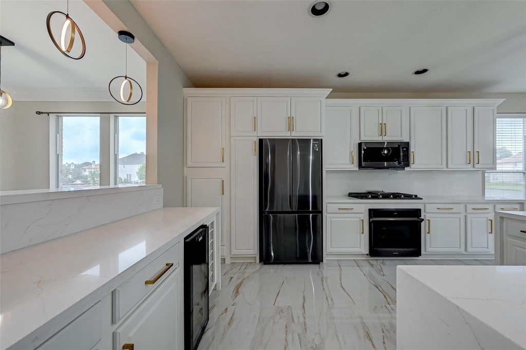 11954 Galentine Point - Photo 11