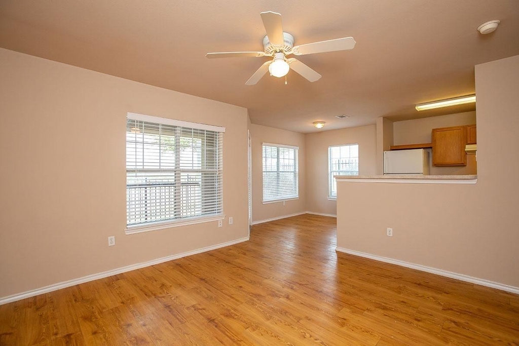 5606 Saint David Lane - Photo 3