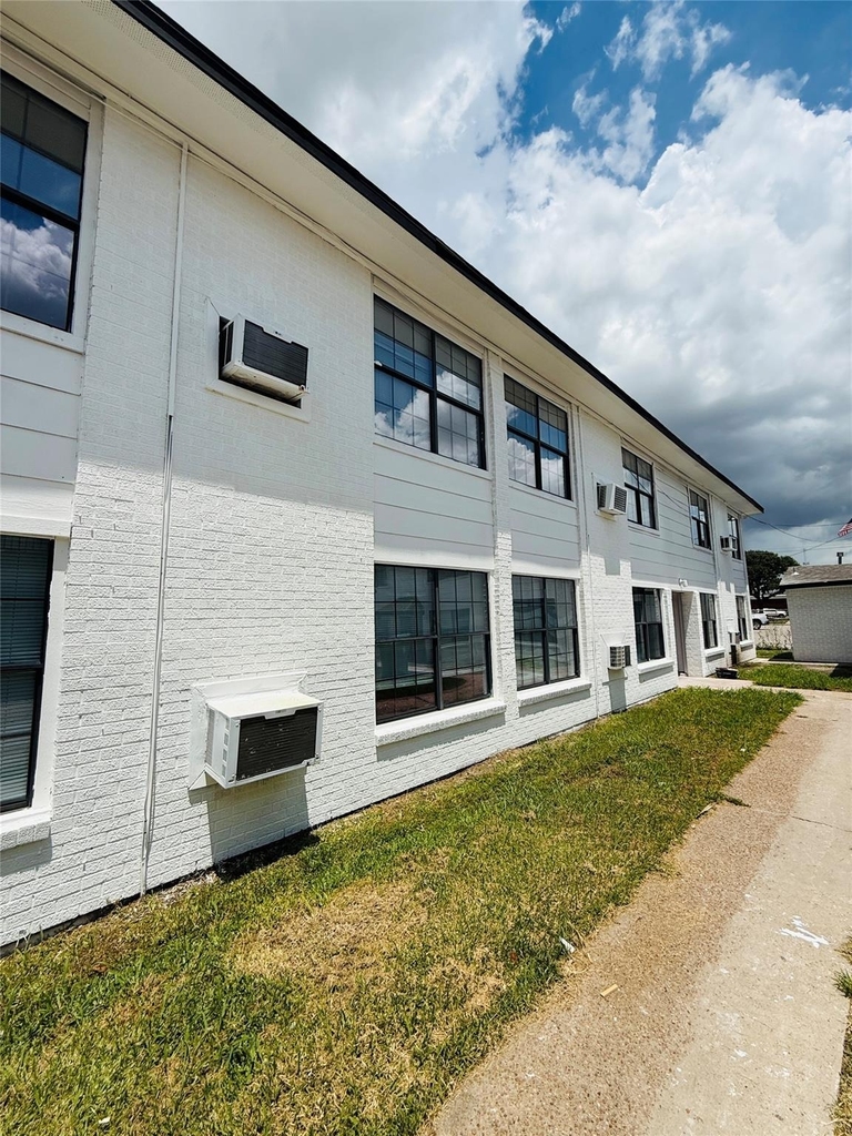 1125 Ann Street - Photo 6