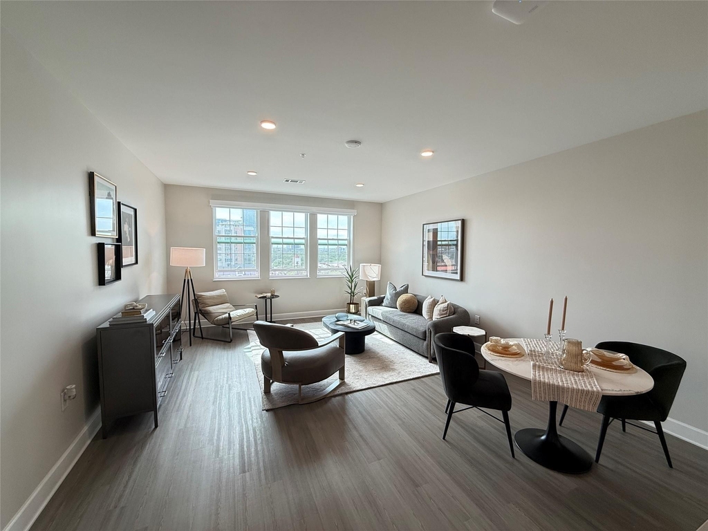 716 Waugh Drive - Photo 2