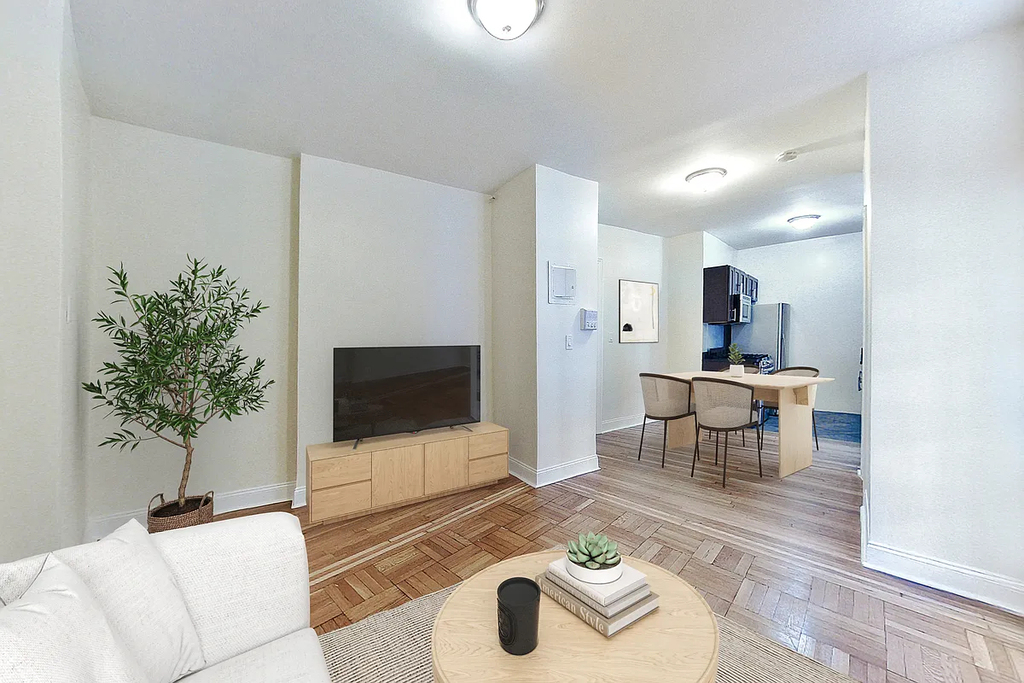 West 11th Street - Photo 2
