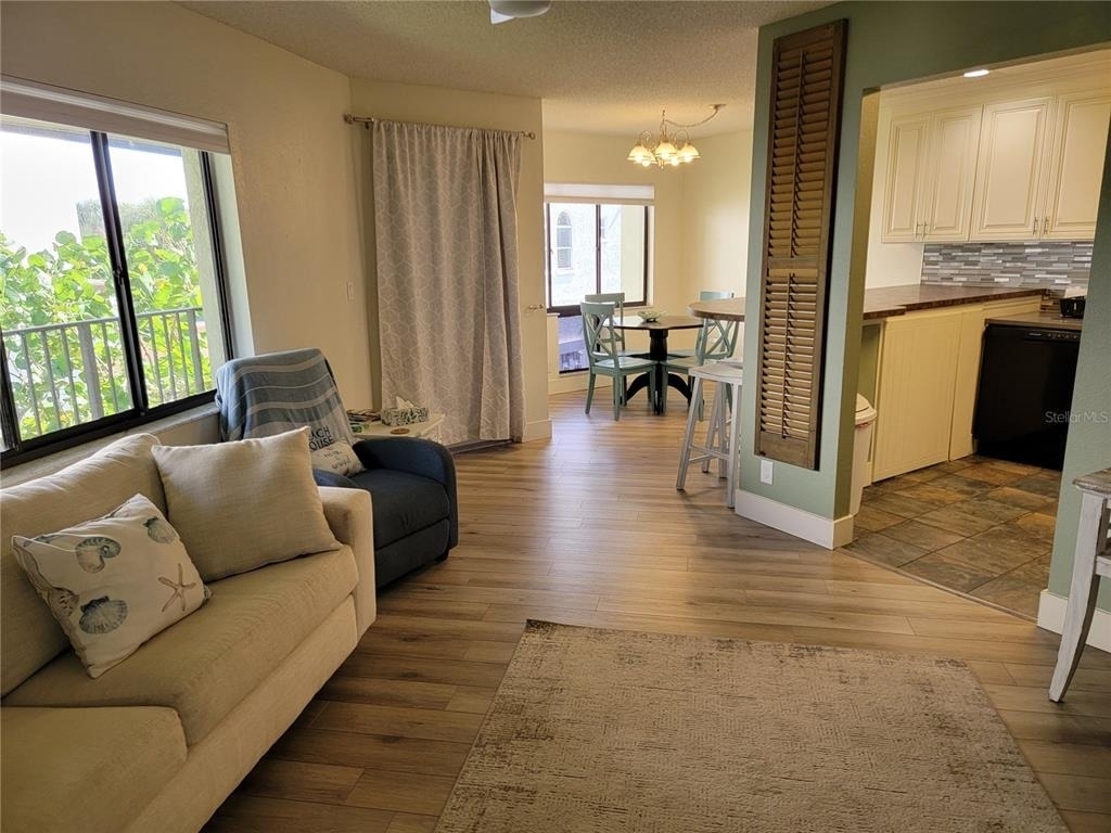 1515 Pinellas Bayway S - Photo 22