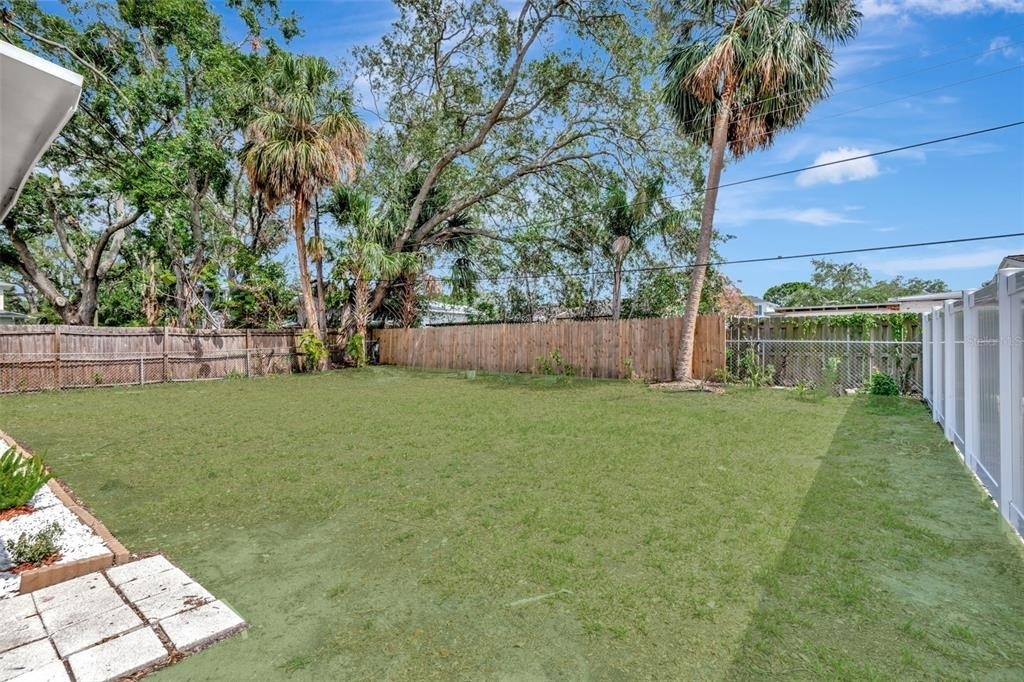 4714 W Vasconia Street - Photo 0