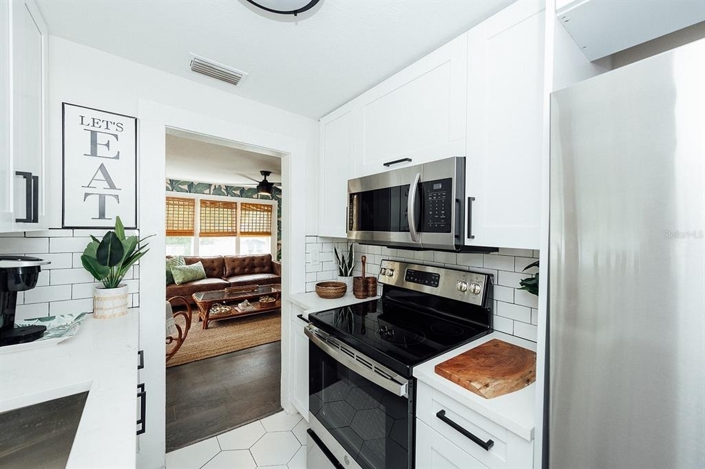 809 10th Avenue N - Photo 19