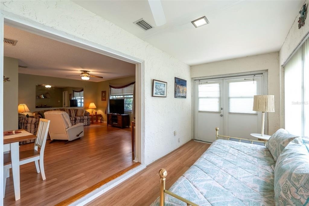 1814 Foxhunt Drive - Photo 2