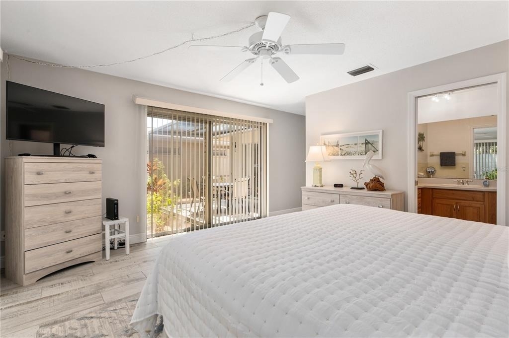 6005 Midnight Pass Road - Photo 16