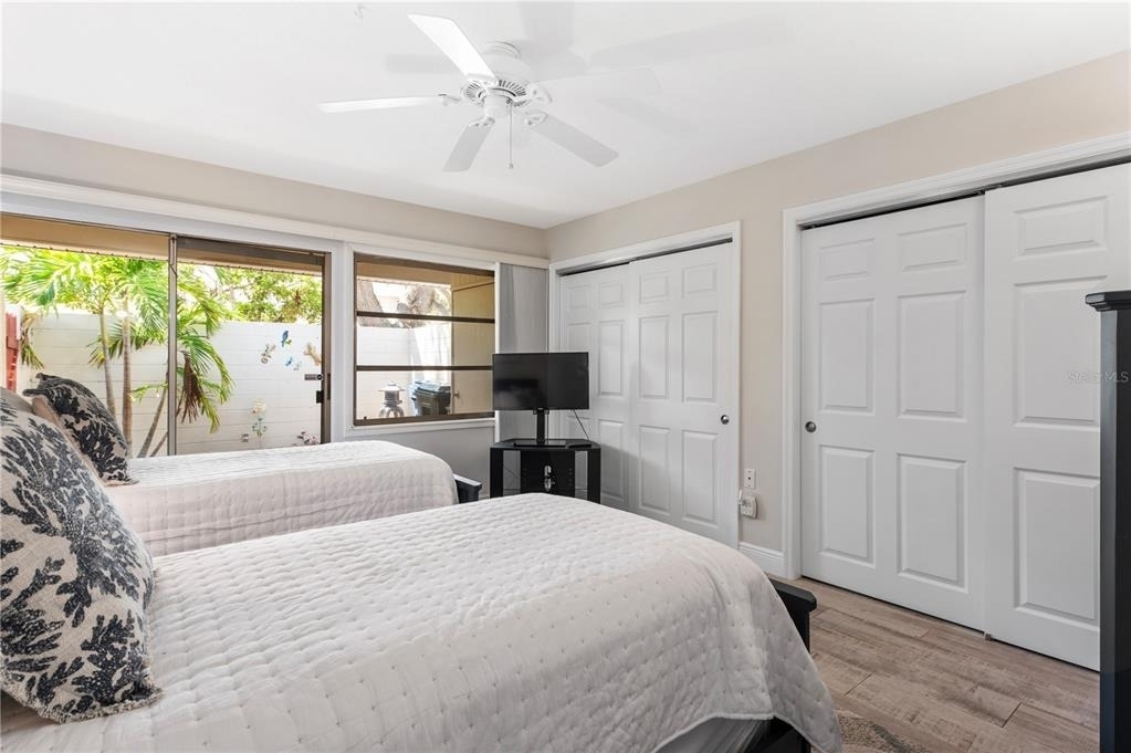 6005 Midnight Pass Road - Photo 19