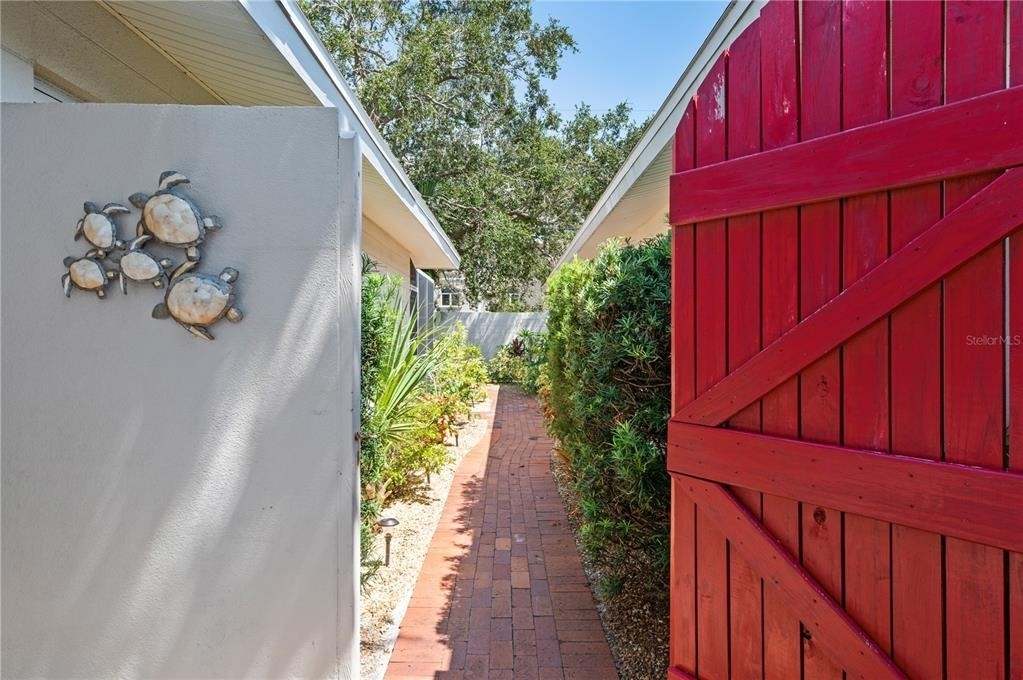 6005 Midnight Pass Road - Photo 1