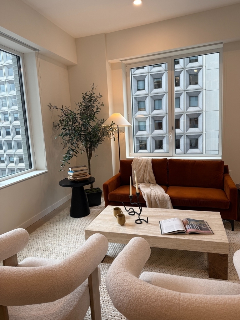 Broad Street, Financial District - Photo 2