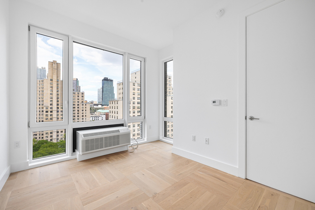 526 Baltic Street - Photo 3