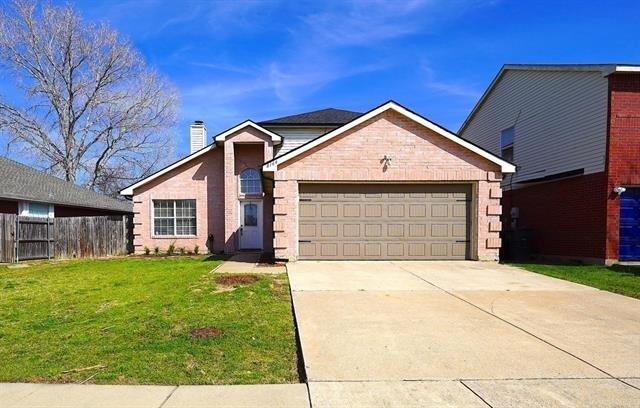 8164 Heritage Place Drive - Photo 0