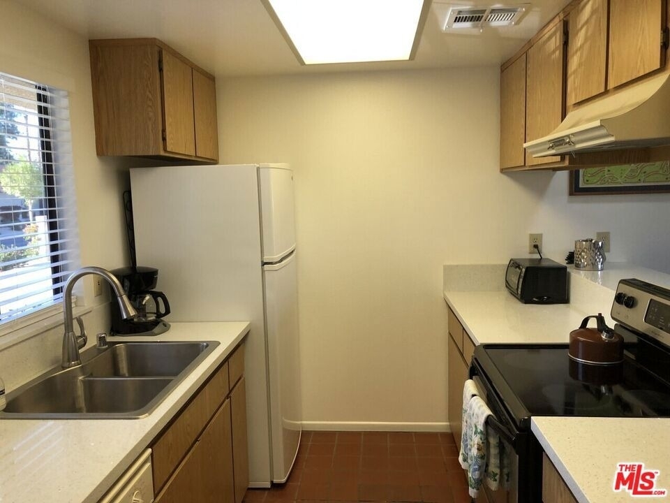 40590 La Costa Circle - Photo 2