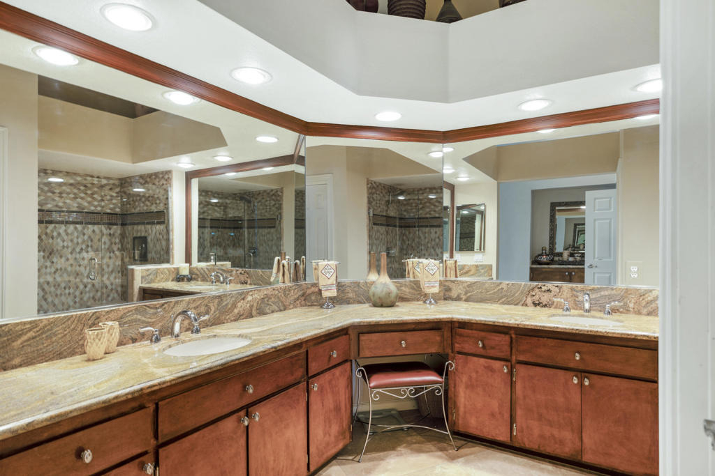 182 Desert Falls Circle - Photo 18