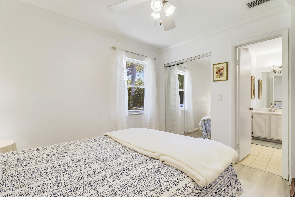 1329 Chippewa Street - Photo 8