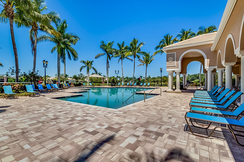 4693 Sugar Beach Way - Photo 68