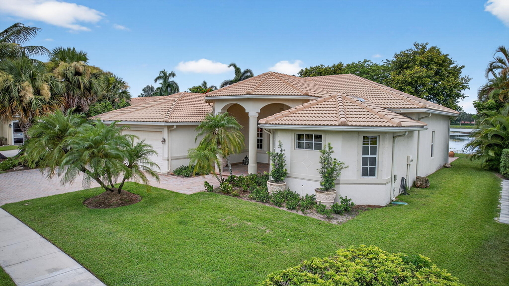 4693 Sugar Beach Way - Photo 59