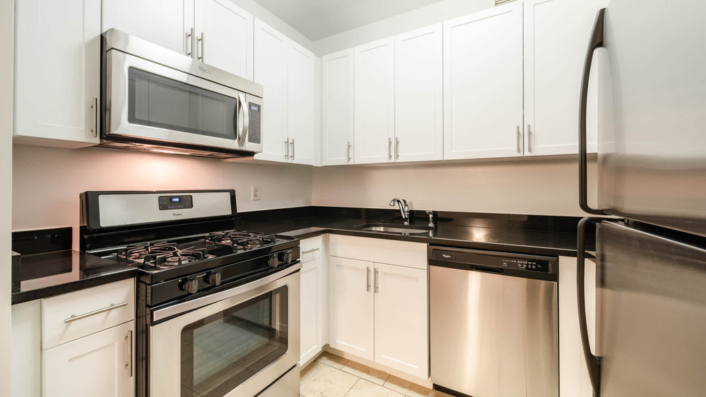 71 Broadway - Photo 51