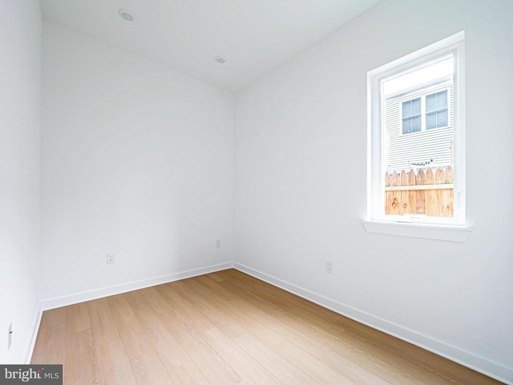 2403-2407 W Thompson Street - Photo 5