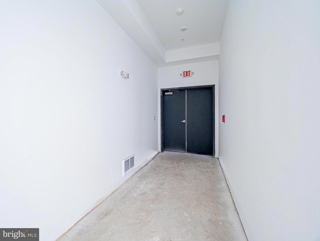 2403-2407 W Thompson Street - Photo 10