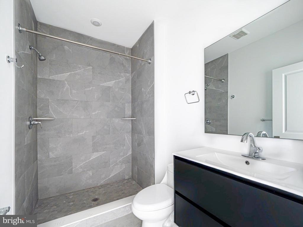 2403-2407 W Thompson Street - Photo 8
