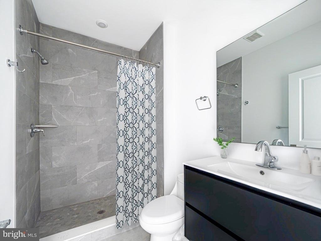 2403-2407 W Thompson Street - Photo 1