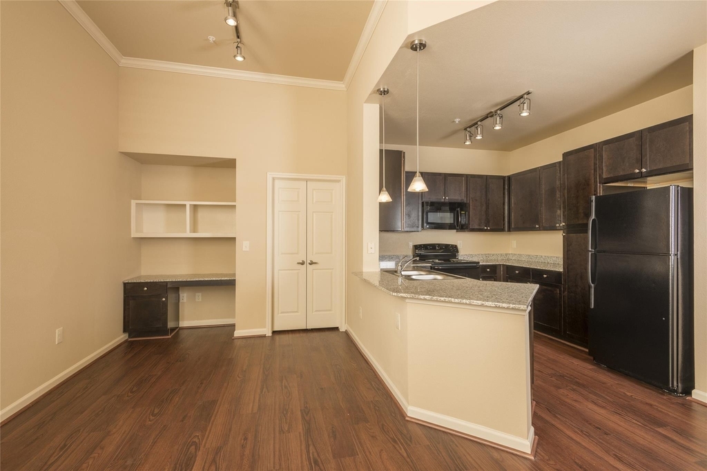 11821 Cypress Corner Lane - Photo 3