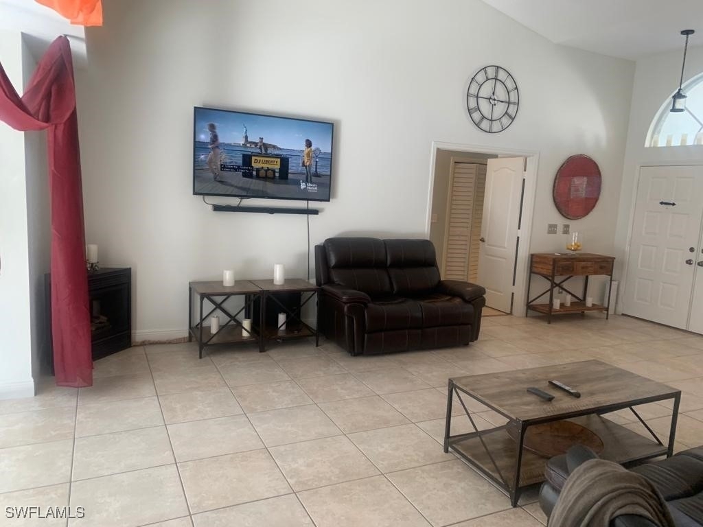 1499 Vintage Ln - Photo 5