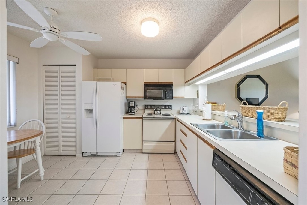 5975 Bloomfield Circle - Photo 6