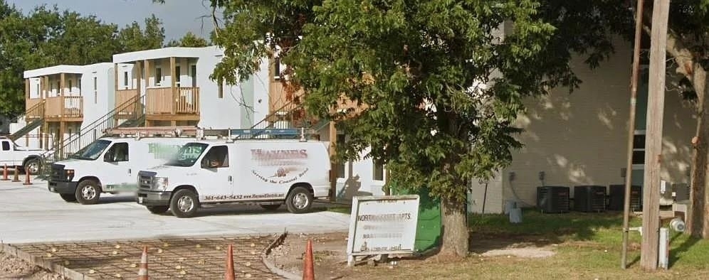 1109 E North Street - Photo 2