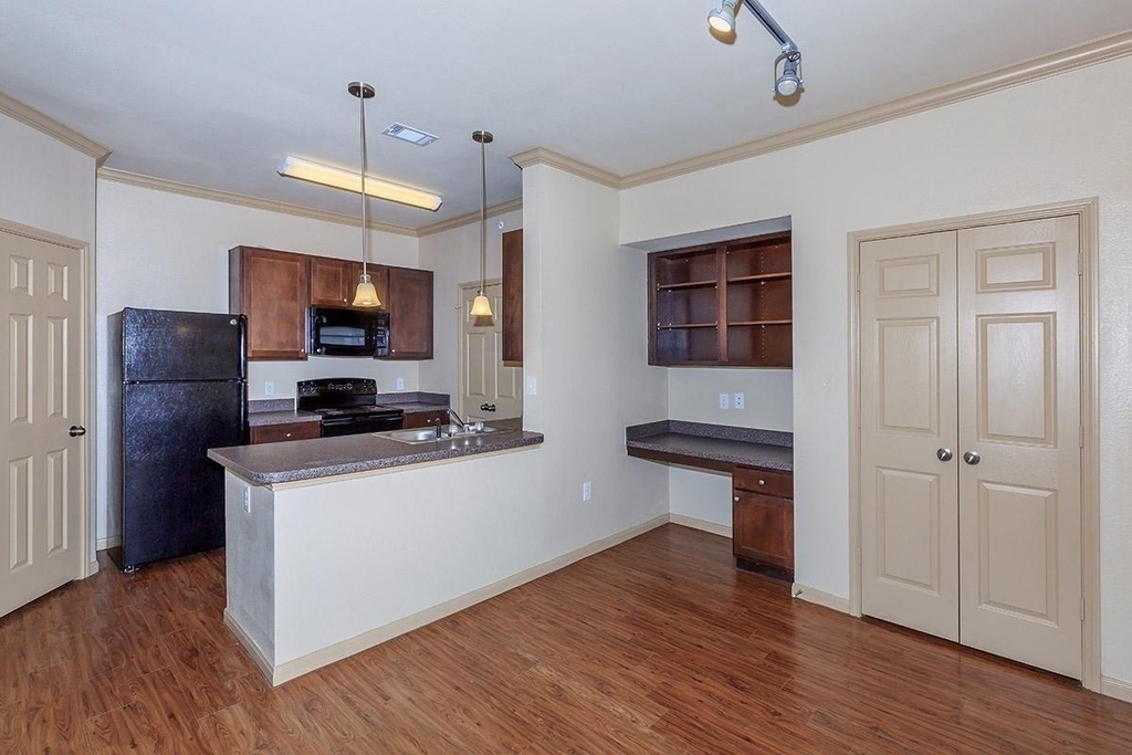 332 Independence Drive - Photo 8