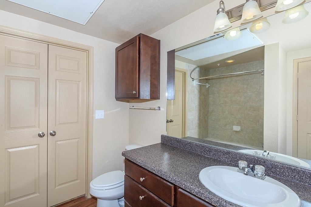 332 Independence Drive - Photo 9