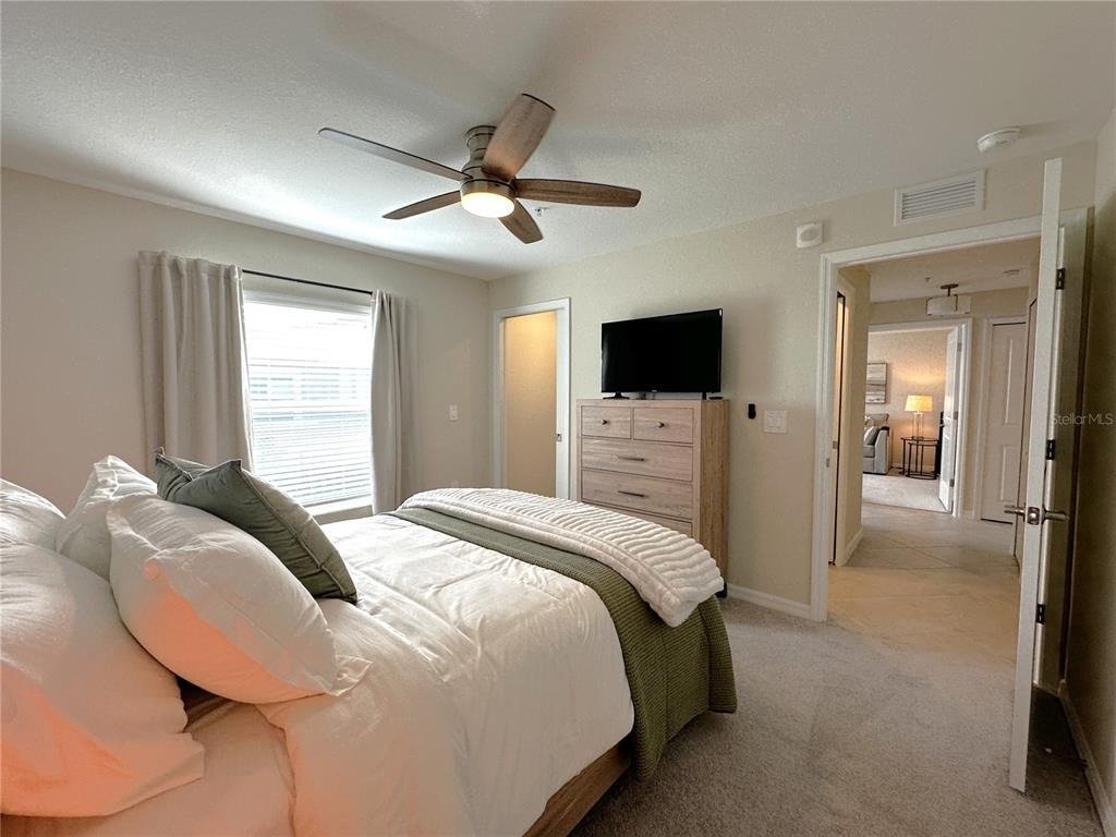 14241 Heritage Landing Boulevard - Photo 10