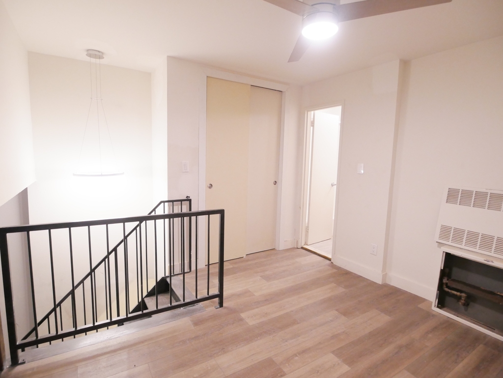 359 East 62nd Street - Photo 7
