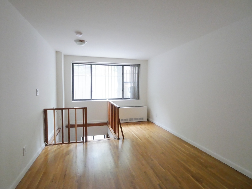 315 East 85th Street - Photo 1