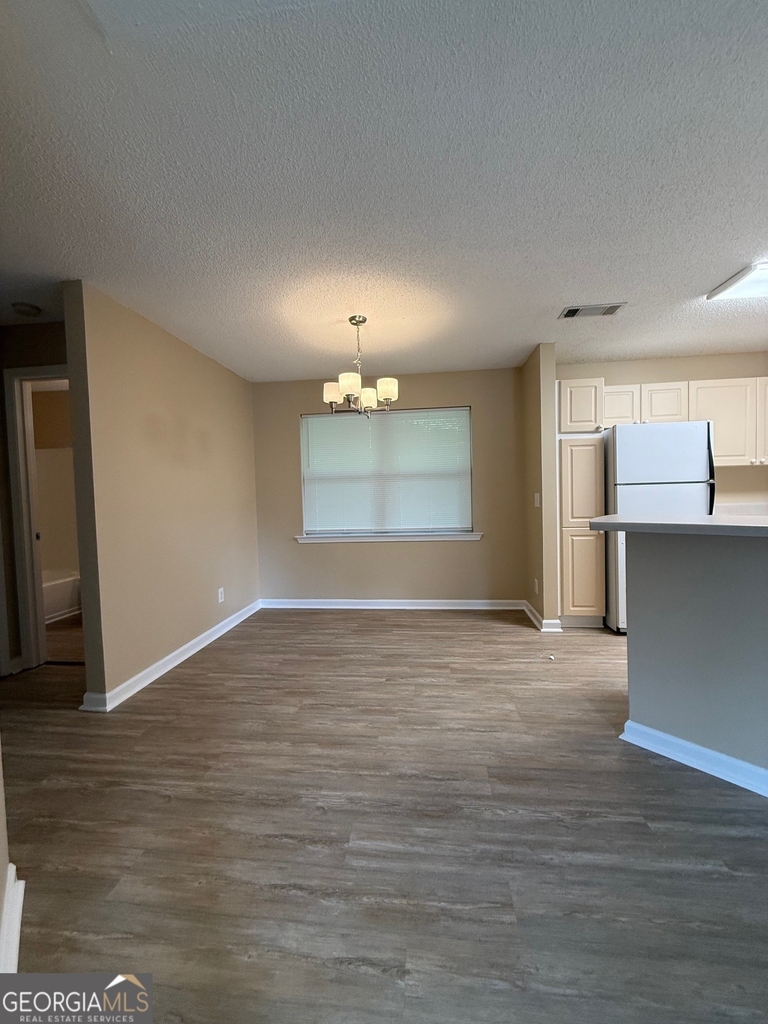 320 Ridgewood Avenue - Photo 4