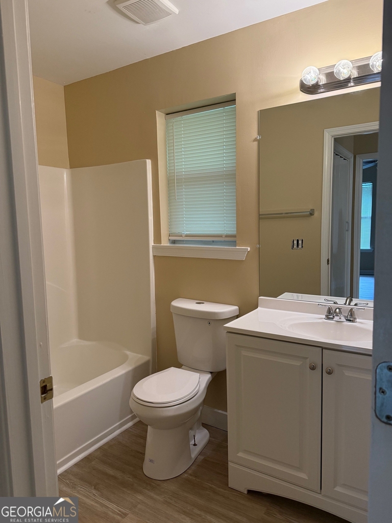 320 Ridgewood Avenue - Photo 5