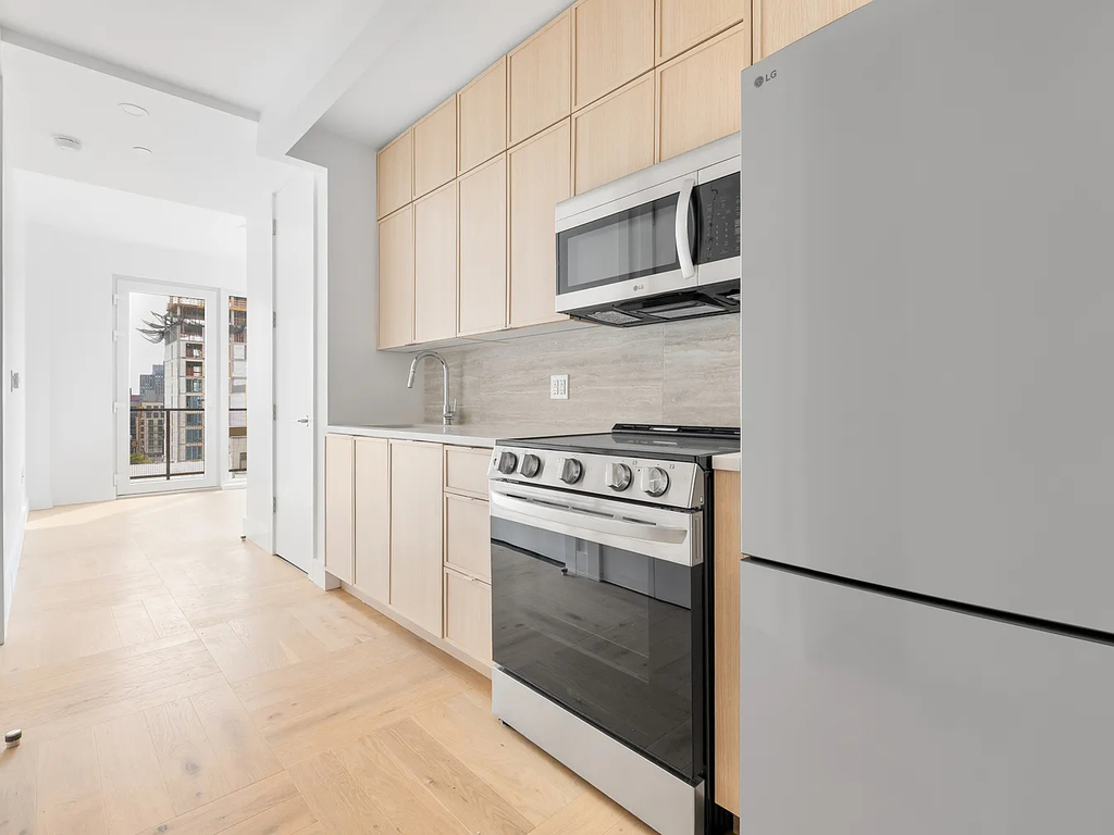 526 Baltic Street - Photo 3