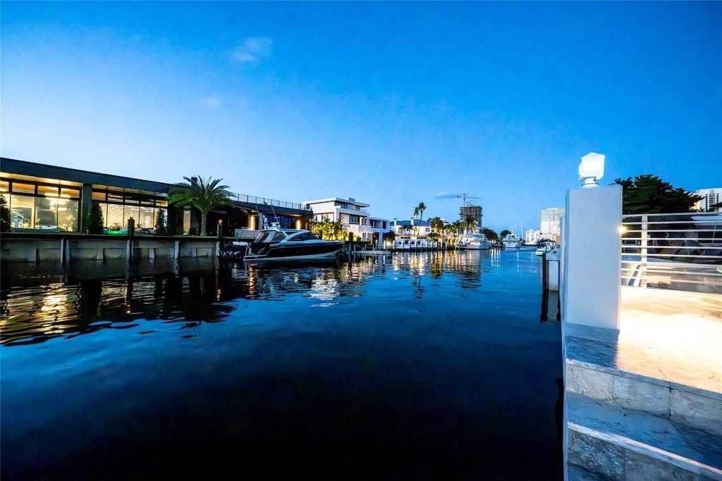 2523 Castilla Isle - Photo 44