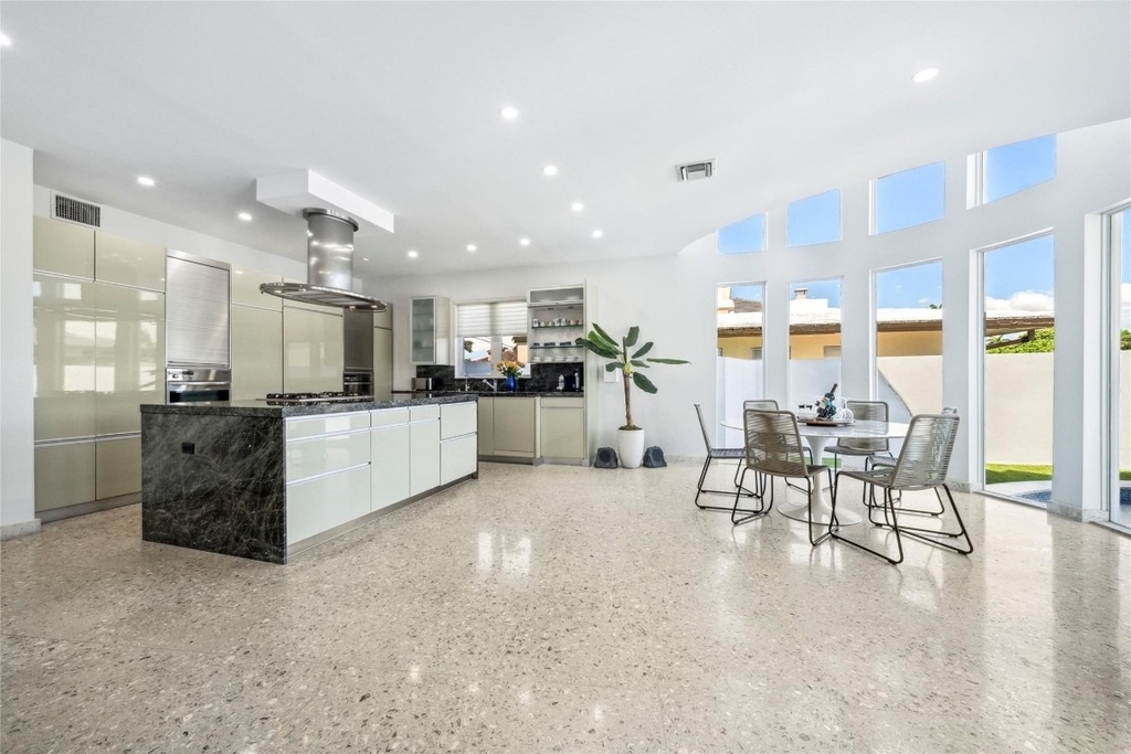 2523 Castilla Isle - Photo 12