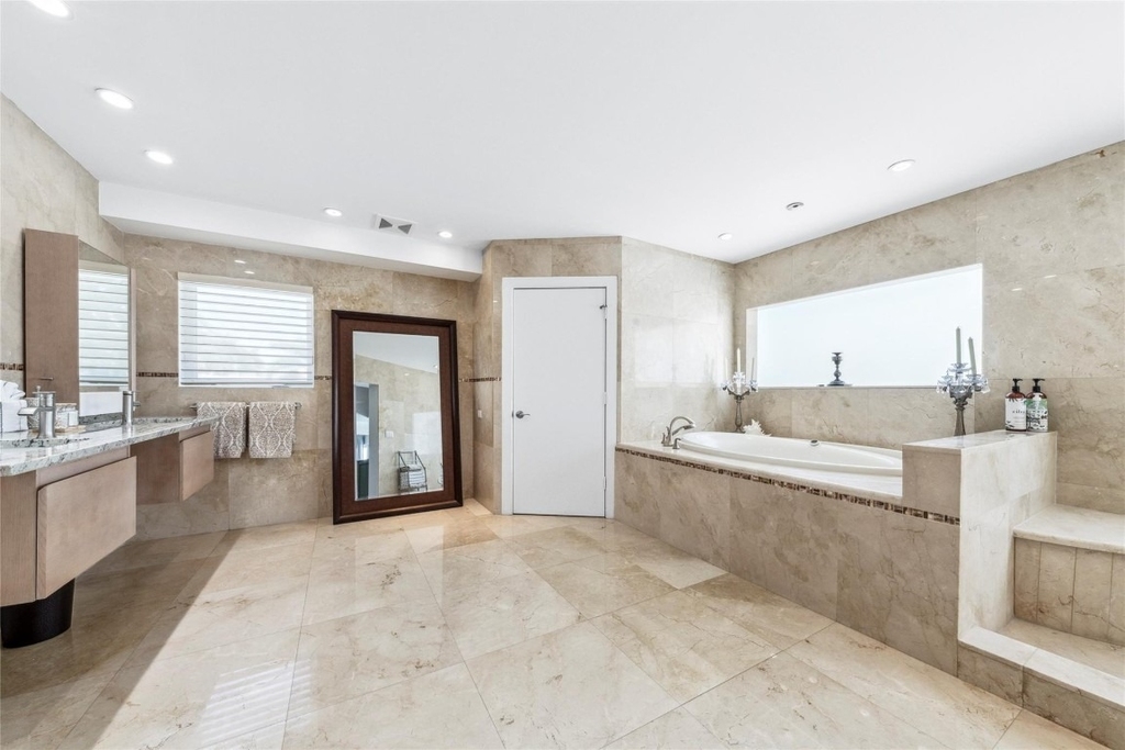 2523 Castilla Isle - Photo 27