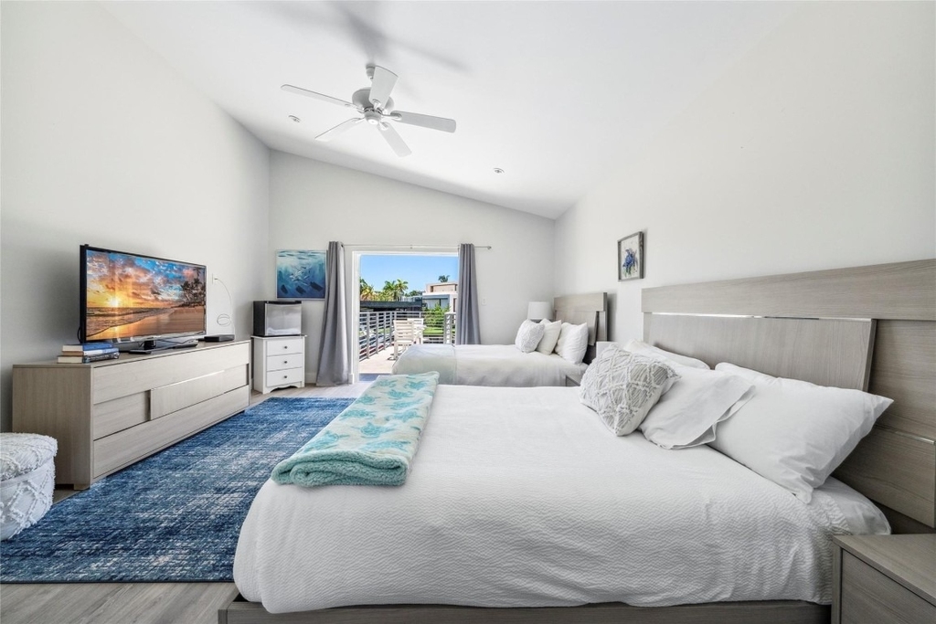 2523 Castilla Isle - Photo 35